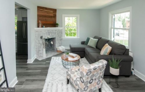 347 Perkiomen Ave, Lansdale PA  19446-3526 exterior