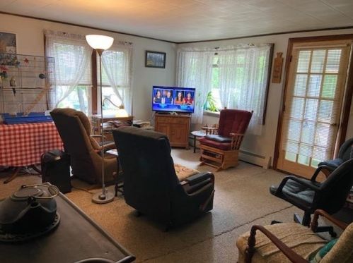 97 Mountain View Dr, Wakefield NH  03872-4706 exterior