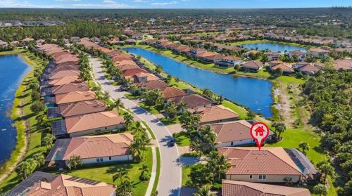 4520 Tamarind Way, Naples FL  34119 exterior