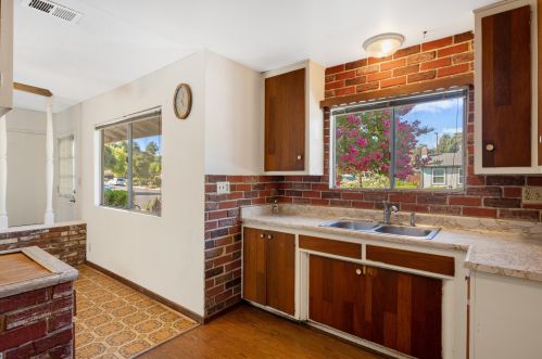 1674 Juniper Ave, Solvang CA  93463-2828 exterior