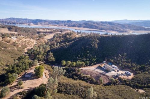 6010 Nacimiento Shores Rd, Lake Nacimiento CA  93426-6941 exterior