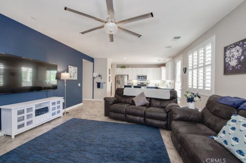 169 Canary Crk, Beaumont CA  92223-7311 exterior