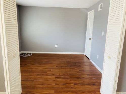 11259 Knott Ave, Cypress CA  90630-5401 exterior