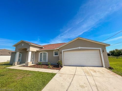 3702 26th St, Lehigh Acres, FL 33976-4202