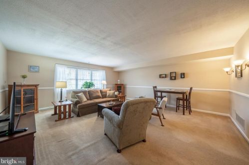 56 Ashley Ct, Downingtown, PA 19335-2200