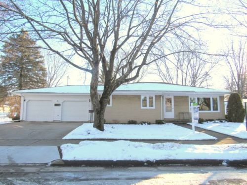 217 Wisconsin Ave, Brillion, WI 54110-1519