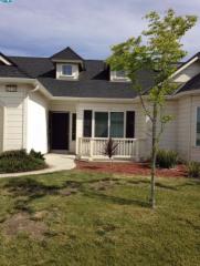 1778 Hayward St, Hanford, CA 93230-8610