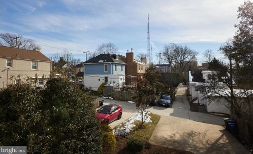 4108 Fessenden St, Washington DC 20016-4216 exterior