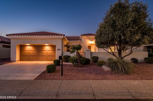 13526 Figueroa Dr, Sun City, AZ 85375-2382