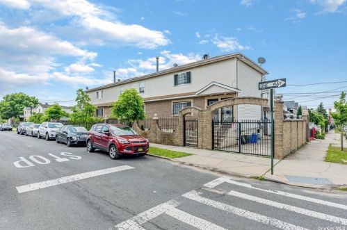 104-02 169th St, Jamaica, NY 11433-1330