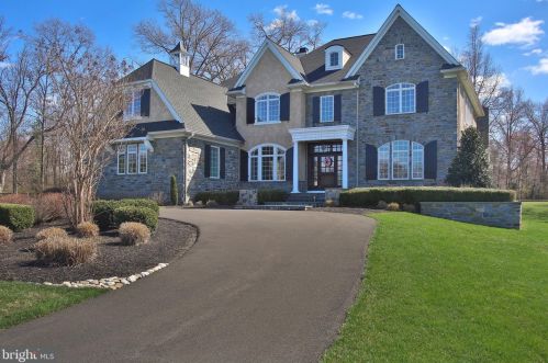 1616 Grasshopper Ln, Prospectville, PA 19002-1913