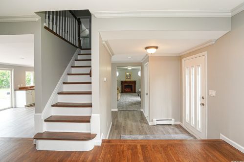10 Cliftwood Pl, San Remo NY  11754-4011 exterior