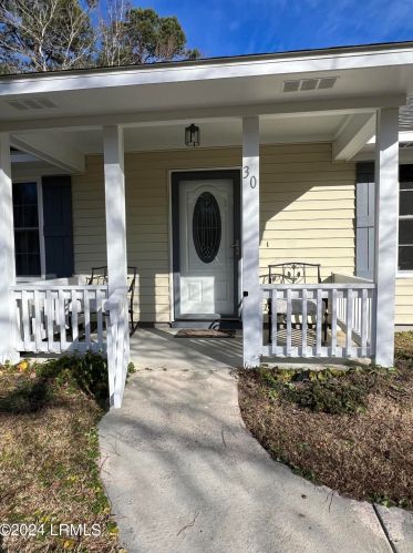 30 Burlington Cir, Beaufort SC  29906-8538 exterior