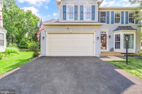 12215 Murdo Ct, Bristow, VA 20136-1942