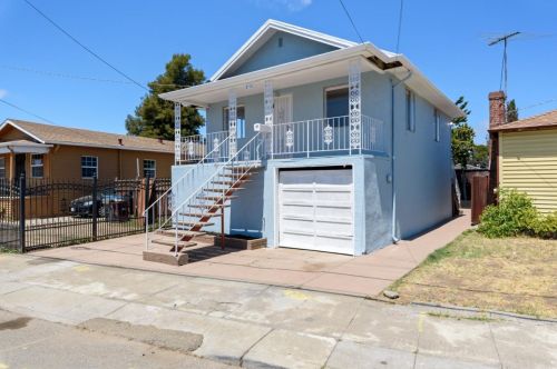 2115 103rd Ave, Oakland, CA 94603-3327