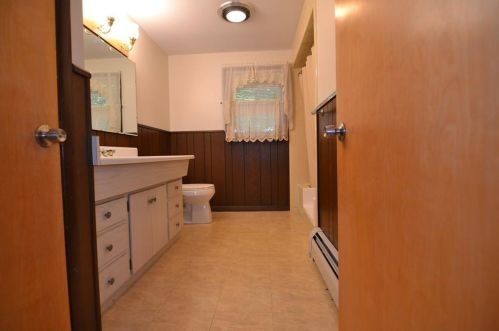 46 Peach Hl Ave, North Providence RI  02911-1924 exterior