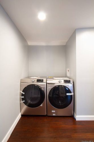 129 Thomas Ave, Bethpage NY  11714-1711 exterior