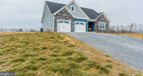 219 Knott Rd, Shepherdstown, WV 25443-9471