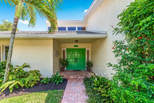 2602 Pepperwood Cir, West Palm Beach, FL 33410-5249