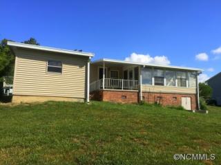97 Virginia Loop Ln, Hendersonville, NC 28792-9117