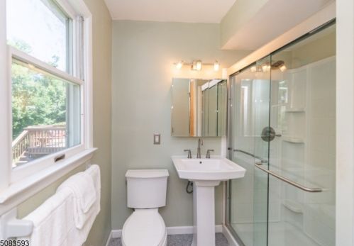 543 Rifle Camp Rd, West Paterson NJ  07424-3103 exterior