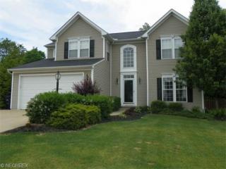 524 Greystone Dr, Wadsworth, OH 44281-8155