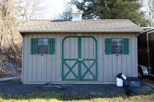 60 Berrios Hl Rd, Windsor CT 06095-1000 exterior