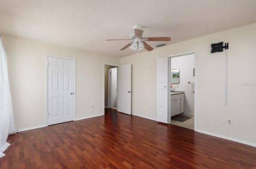 9020 41st St, Pinellas Park FL  33782-5610 exterior