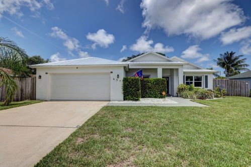 637 Chapman Ave, Fort Pierce, FL 34984-4502