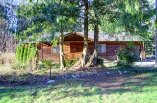 42083 Cedar St, Concrete, WA 98237-8468