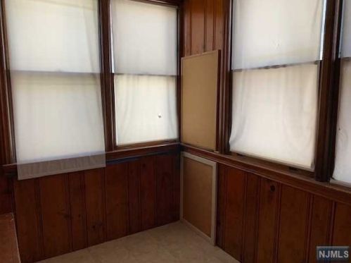 86 Malcolm Ave, Outwater NJ  07026-1218 exterior
