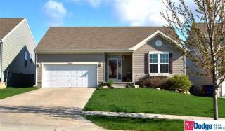 20860 Honeysuckle Dr, Omaha, NE 68022-6958