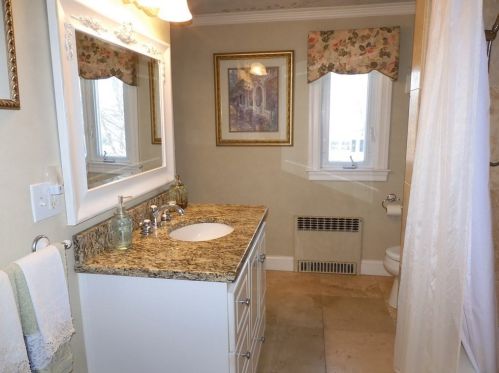 30 Linwood Ave, Methuen MA 01844-5917 exterior