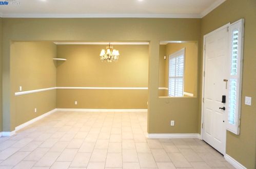 682 Vasconcellos Ave, Manteca CA  95336-8546 exterior