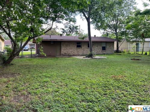 2003 Mimosa Ave, Victoria TX 77901-3514 exterior
