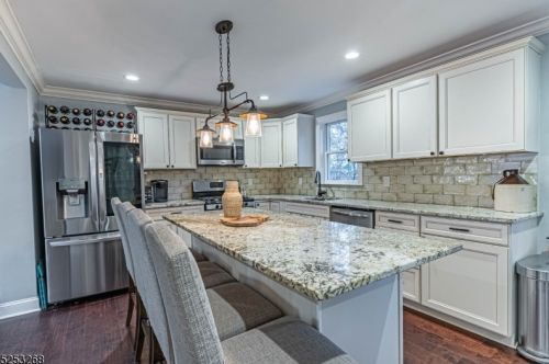 45 Longview Trl, Parsippany NJ  07834-2039 exterior