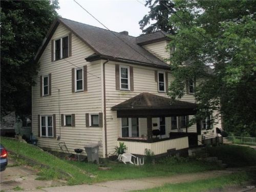 745 North St, Meadville, PA 16335-2145