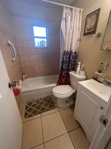 83 Douglas Way, West Frost Proof FL  33843-9627 exterior