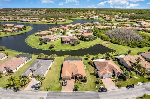 758 San Raphael St, Kissimmee, FL 34759-3904