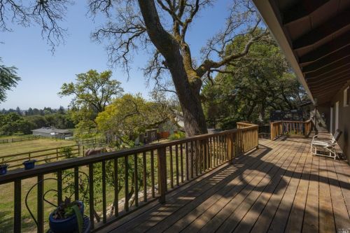 6499 Lone Pine Rd, Sebastopol CA  95472-5622 exterior