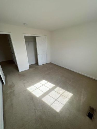 836 Spring White Dr, Breinigsville PA  18031-1787 exterior