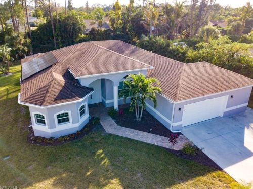 10290 Strike Ln, Bonita Springs FL  34135-6742 exterior
