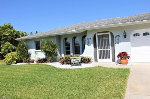 1523 20th Pl, Cape Coral, FL 33990-3864