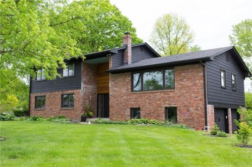 6225 Hythe Rd, Indianapolis, IN 46220-4101