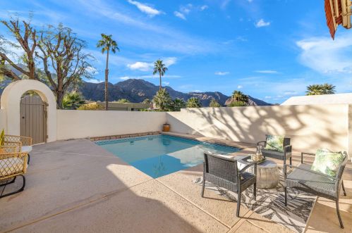54450 Avenida Alvarado, La Quinta CA  92253-3690 exterior