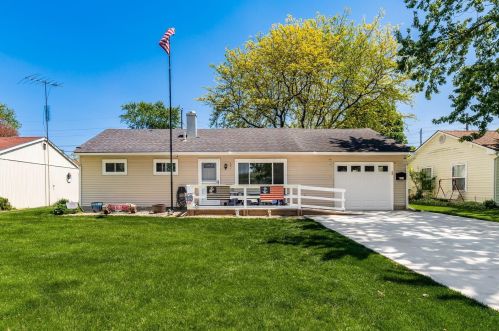 123 Buerger St, Marysville, OH 43040-1221