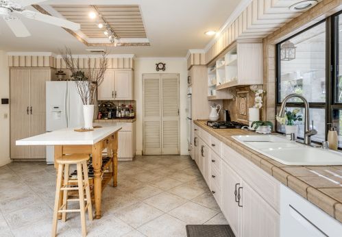 32 Lincoln Pl, Rancho Mirage CA  92270-1970 exterior