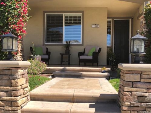 8 Sunnydale Ln, Trabuco Canyon, CA 92688-5569