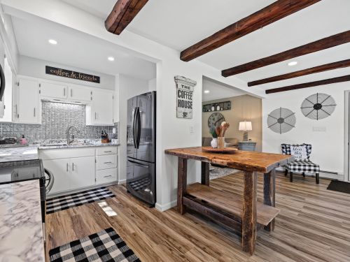 3722 Cedar Creek Rd, West Bend WI  53095-8759 exterior