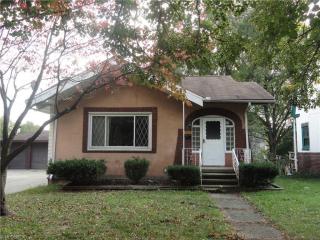 1582 Pilgrim St, Akron, OH 44305-3451